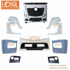 1840/1841 보쉬 메르세데스 벤츠 MP4 트럭 헤드라이트 안개등 패널 / 범퍼 점검 패널 부품