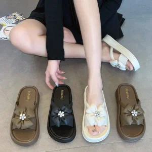 클로버 RRAH2172 큐빅꽃 폭신 통굽 슬리퍼 ELB-010