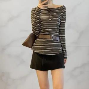 [옷자락]여성 하이웨이스트 A라인 뒷지퍼 심플 미니스커트 연말룩