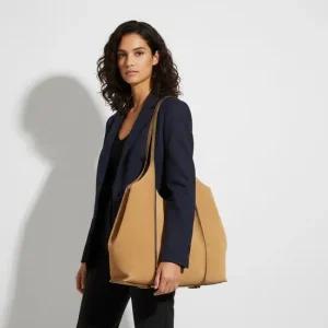 TOD`S 25FW T 타임리스 스웨이드 쇼퍼 백 미디엄  XBWTSBA0300P3A S403)