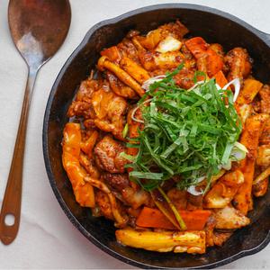 순우리 춘천 닭갈비 1kg x 2 개 6인분 목우촌닭고기 국내산고춧가루