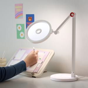 플랜룩스 모티아이 플러스 LED스탠드 학습용 시력보호 공부 책상 스탠드 조명 