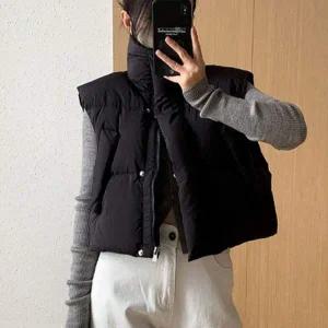 [콩심팥심]여성 하이넥 스트링 패딩 조끼 1P 세미크롭 포켓 외투 여자조끼
