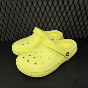 CROCS- HC02 크록스 클래식 라인드 클로그 매장발송 가벼운 털신 겨울 신발 슬리퍼 남