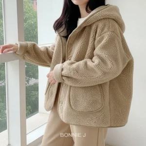 [보니제이]BONNIE J 러블리 뽀글이 루즈핏 후드 점퍼 숏자켓 점