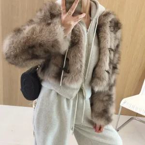 쉐도우 그라데이션 카라 떡볶이단추 페이크퍼 크롭 겨울자켓