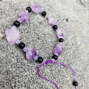 [하프클럽/]자수정 원석 끈 매듭 팔찌