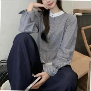 클래식 배색카라 블라우스 스트라이프