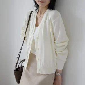 [제니트] 레이어드 신상 코지 폭닥 따뜻한 가디건 루즈핏 슬림핏 브이넥 라운드넥 보트넥