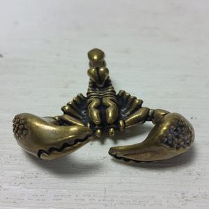 황동 전갈 펜던트 길이3.5cm 단초마을 골동품/수집품/도자기