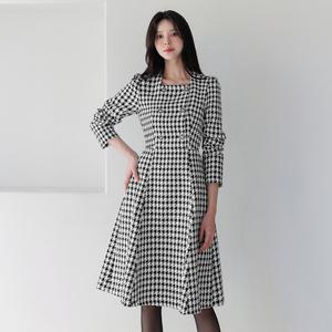 [시크라인] (~XXL까지) 벨르유 하운드체크 트위드 원피스 플레어 하객룩 데이트룩 결혼식 모임룩 연말룩 빅사이즈