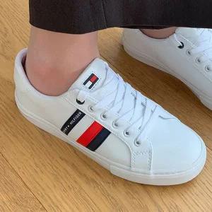 [타미힐피거]화이트 레더 운동화 로슨