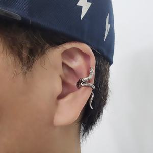 ME064 귀걸이 귀찌 피어싱 드롭 귀안뚫는 십자가 체인 티탄침 남자귀걸이 남녀공용