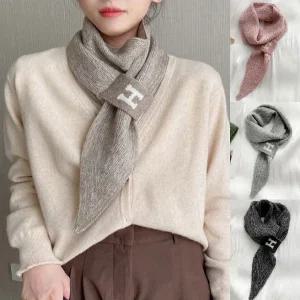 겨울 심플 보카시 삼각 고리 니트 목도리 미니 쁘띠 숏 머플러 넥워머