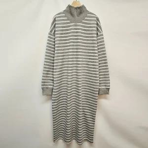 국산 여성 터틀넥 단가라 기모 롱원피스 LL-WDR-5026-그레이