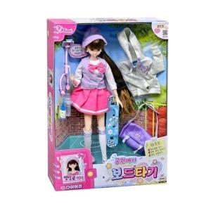 (공원에서 보드타기) 캐릭터 패션 인형 열일곱미미/놀이/발렌타인/데이/관절인형/인형집/여아/장난감/선물