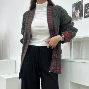 [하프클럽/]틱체로 와이넥 꽈배기 가디건 루즈핏 프레피룩 여성