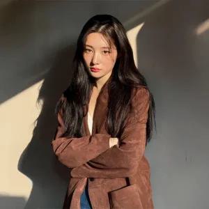 [온앤온](대구신세계)[정채연 착용] 비건 스웨이드 자켓 NEL5XJ809_93