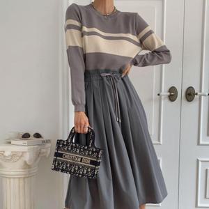 단가라 긴팔니트 에이라인 허리조절 플리츠원피스