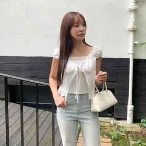 [다잇템] 여성 슬리브리스 코디 레이스 리본보우 귀여운 블라우스