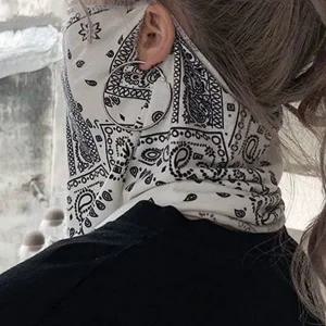 [하프클럽/]등산 귀걸이형 멀티 스카프 클래식