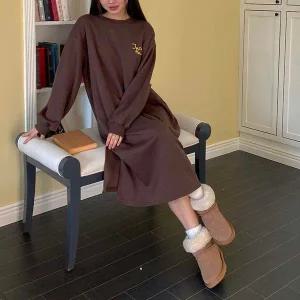 [에이치플러스몰]따듯한 무릎아래 기모 롱 원피스 빅 플라워 데일리룩 홈웨어코디