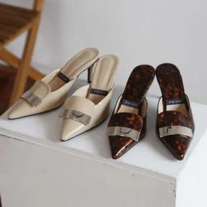 [피커]에나멜 뾰족 장식 포인트 국내제작구두 뮬 슬리퍼힐