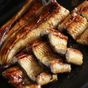 고창 산지직송 두툼한 풍천 민물장어 2kg 손질후 1.2kg/소스2종+함초소금증정