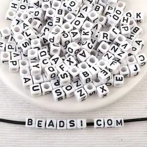 비즈아이 [678-51]알파벳비즈 아크릴이니셜 사각이니셜 6mm 화이트/블랙알파벳 ,10g(약60개)