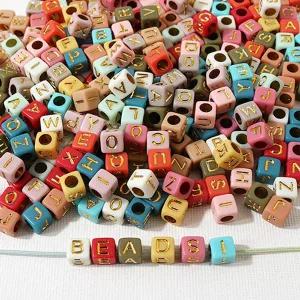 비즈아이 [678-56]알파벳비즈 아크릴이니셜 사각이니셜 6mm 웜톤믹스/골드알파벳 ,10g(약65개)