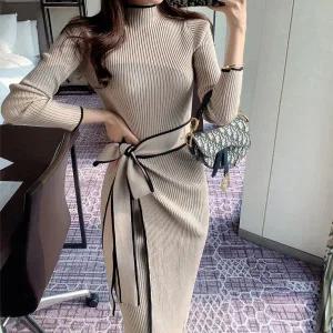 [미나그램] 벨로아 배색 랩 니트 원피스