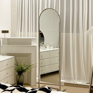 파로마 홈즈 모나 실버 프레임 스탠드 전신거울 아치형 HGW041