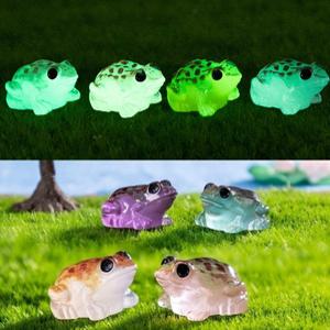테라리움 동물 피규어 발광 미니어처 장식 야광 실사 개구리 5P세트