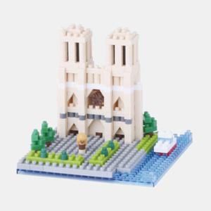 반다이 나노블럭 노트르담대성당 건축물 조립 만들기