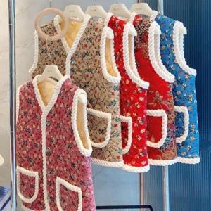 촌캉스 꽃무늬 융털 조끼 시골 김장 베스트 할머니 어머니 밧줄 로프 양털 기모 플라워 레트로 빈티지 할매