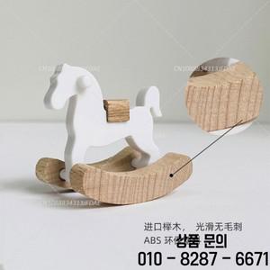 간단한 작은 나무 말 흔들 목마 1:12 인형 집 장식품 미니 장난감 모델 사진 소품