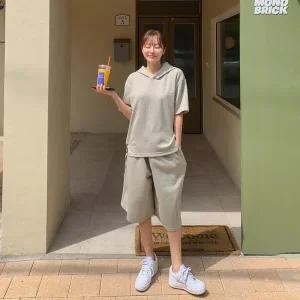 [하프클럽/]여자 여름 트레이닝복 반팔 후드 와이드 반바지 세트