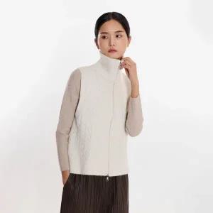 [플리츠미](대구신세계)하이넥 케이블 니트 베스트_EKVTF225004