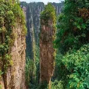 [출발확정/청주출발/스마트초이스]장가계직항 4일#천문산케이블카#관광지 중심 5성급호텔# #핫플레이스 72기루#귀곡+유리잔도 #원가계 #발마사지#리무진버스 #포토북#특식5회