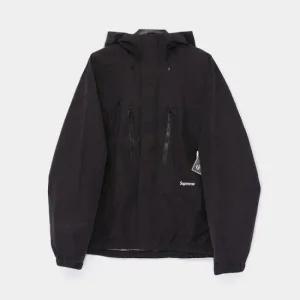 Supreme  패치로고 고어텍스 테이프드 심 쉘 후드 남성 자켓 FW24J11 BLACK