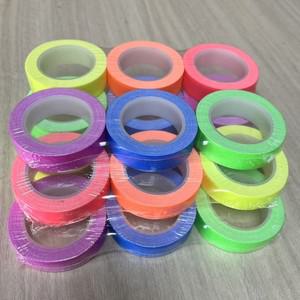 Whaline 6 색 네온개퍼 천 테이프 세트 UV 파티 및 이벤트 형광 무지개 블랙 라이트