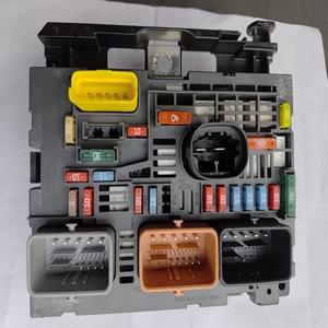 엔진 후드 퓨즈 박스 유닛 Bsm R03 R04 R05 R06 푸조 307 308 407 607 807 시트로엥 C4 피카소 베를링고