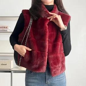 여자 겨울 연말 파티룩 줄무늬 인조밍크 조끼