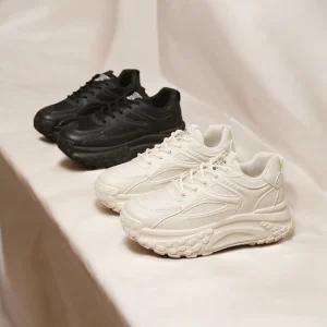 여성 키높이 스니커즈/운동화/여자/사계절/미끄럼/방지/발편한/신발/깔끔한/심플한/데일리/가성비