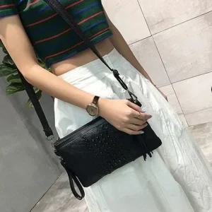 여성 양가죽 클러치 크로스백 숄더백 가방 수납가방 소가죽 블랙가방 가죽가방방 양가죽 클러치