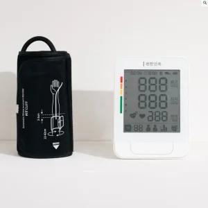 국산 음성안내 가능 편한민족 혈압측정기 피트 커프 가정용 혈압계 휴대용 전자 혈압 체크기
