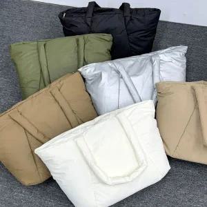 [콩심팥심]겨울 패딩백 빅사이즈 숄더백 플러피 쇼퍼백 6컬러