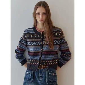 [마쟈]리본 노르딕 패턴 라운드넥 니트 가디건_P408539166