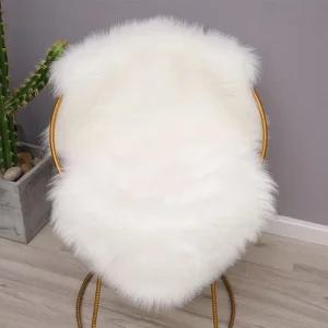 인조양털 의자방석  인테리어 북유럽