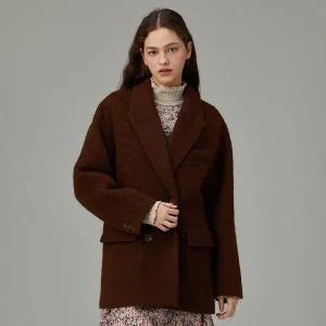 [써스데이아일랜드](광주신세계)더블 브레스트 테일러드 하프 코트 T258MCT932W